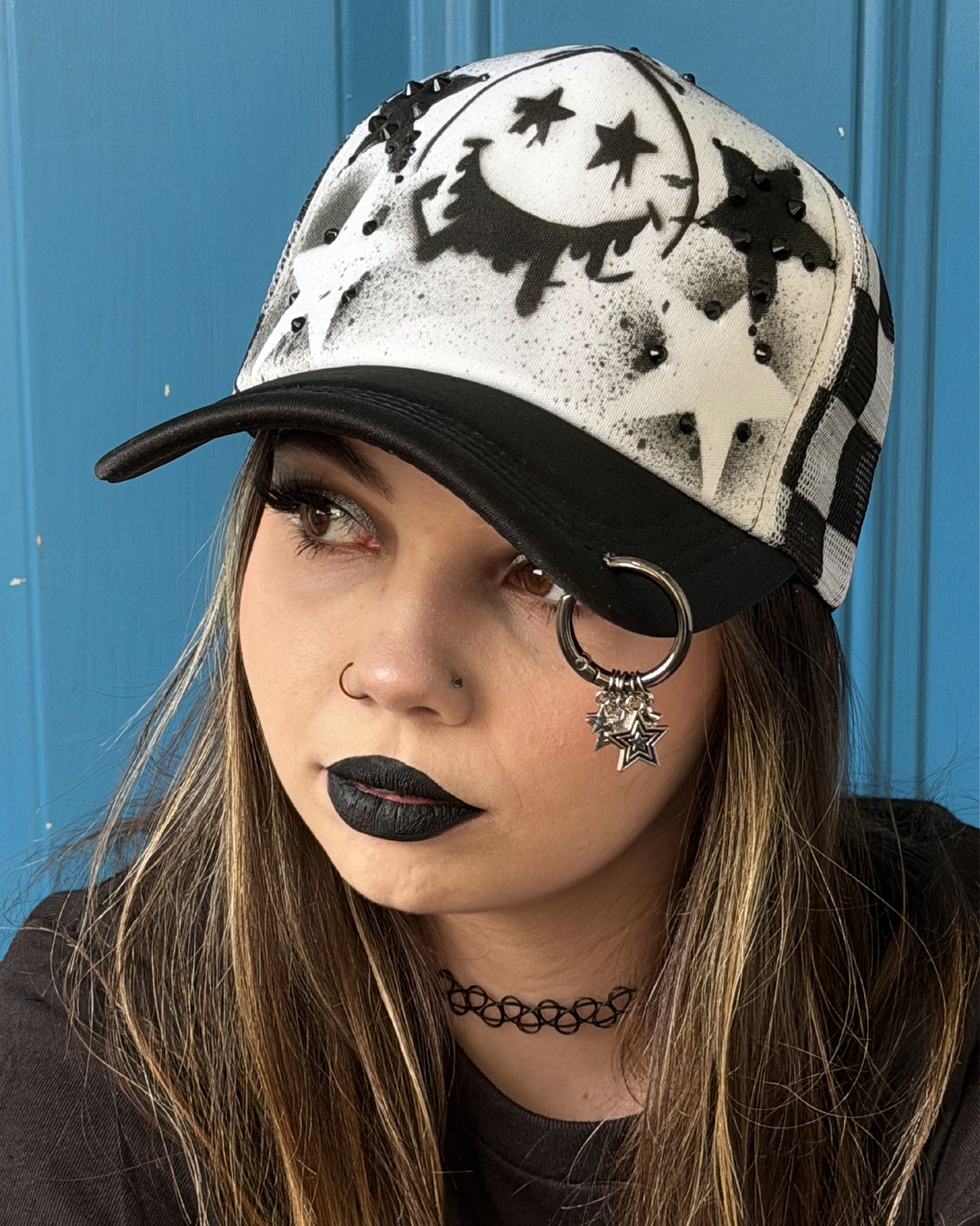 TRICKED OUT TRUCKER - FIVE STAR *****