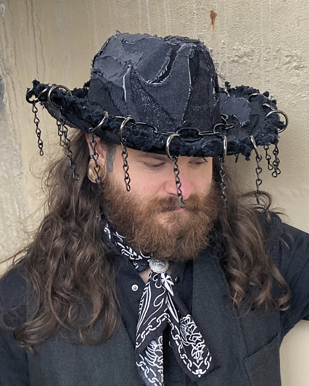BLACK PATCHED DENIM COWBOY W CHAINS