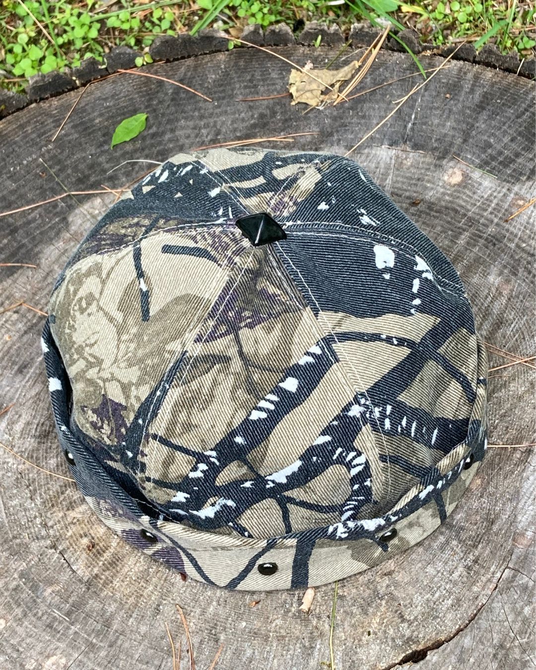UCYCLED CAMO BRIMLESS