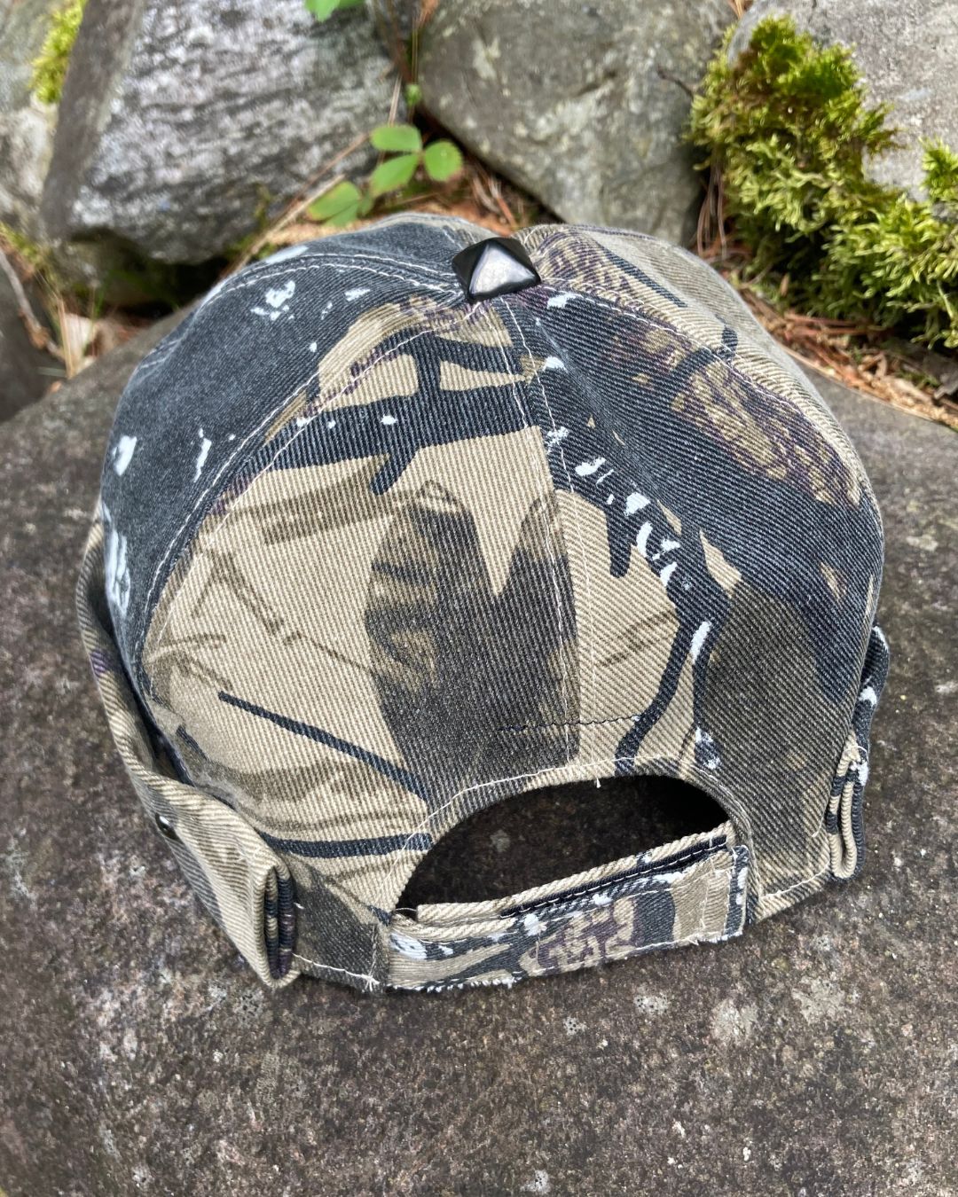 UCYCLED CAMO BRIMLESS