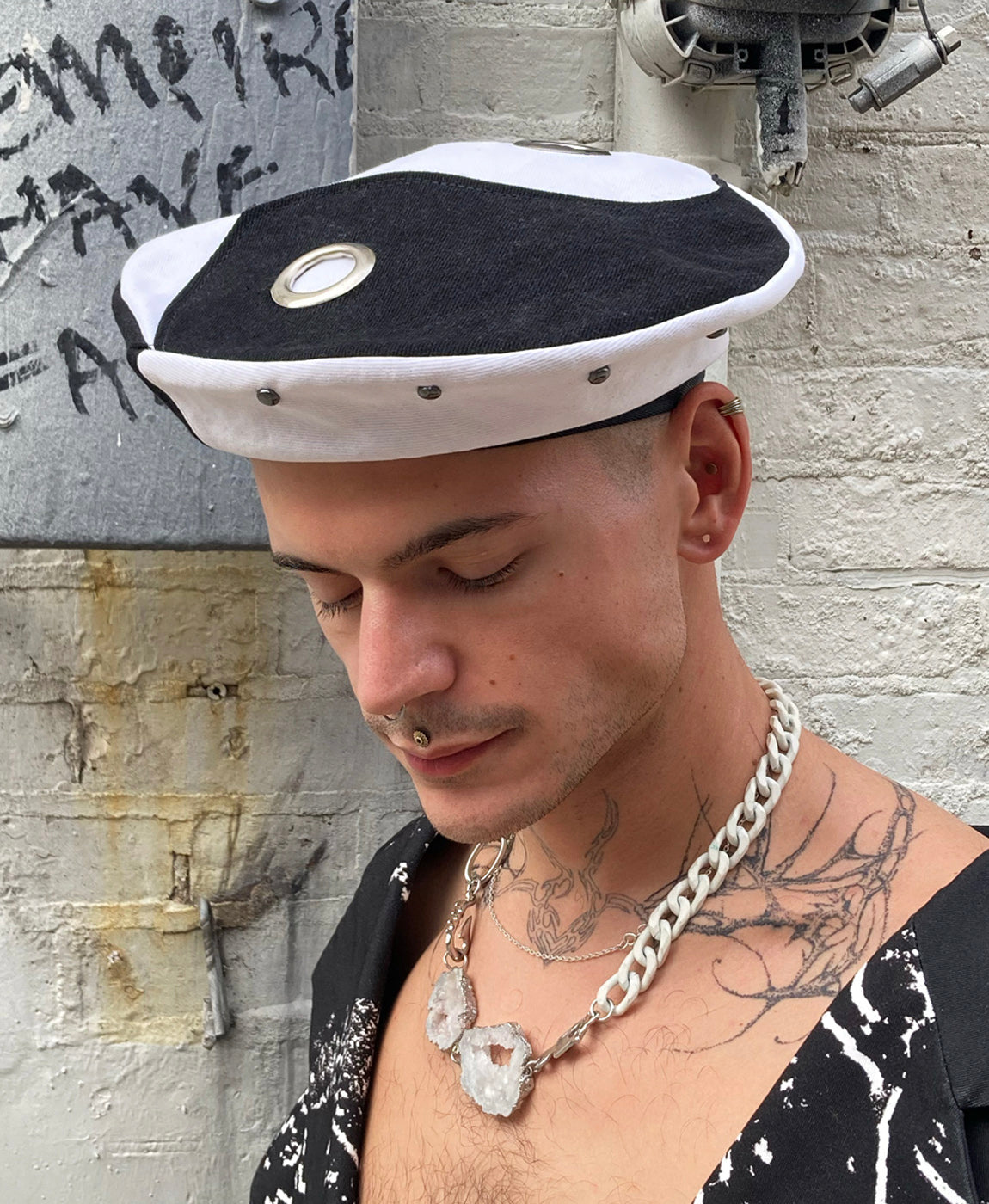 YIN YANG BERET - BLACK & WHITE